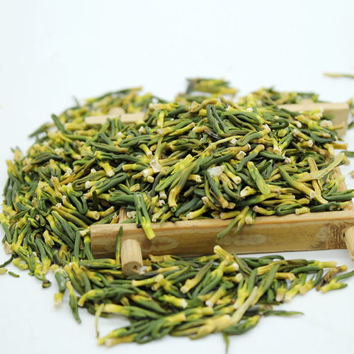 新貨蓮子心 一顆蓮心，藏盡夏日的清苦與回甘